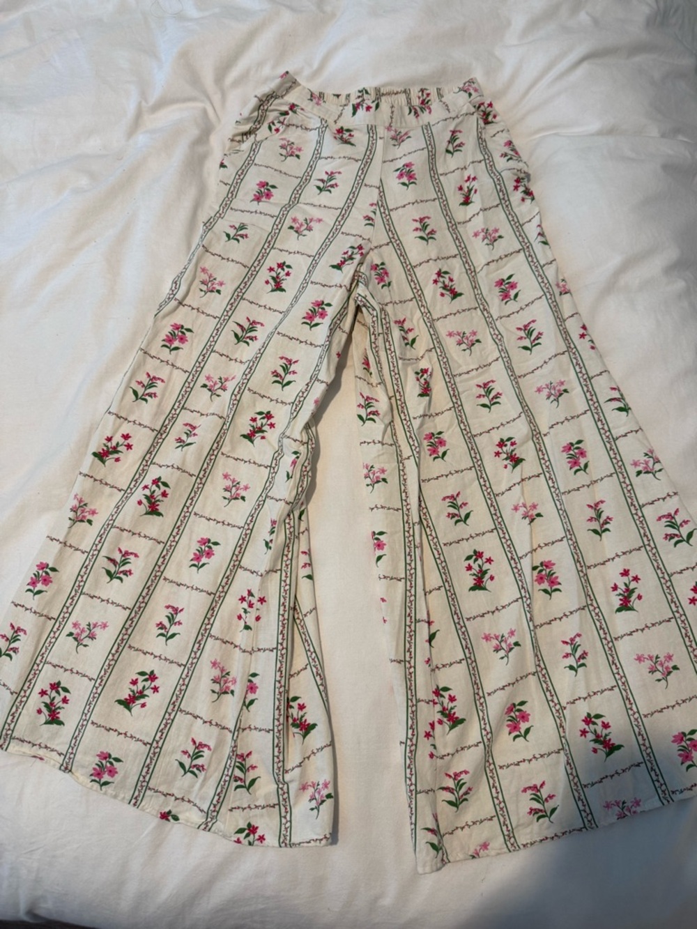 Women’s Floral Boot Cut Pants in Cream and Pink
